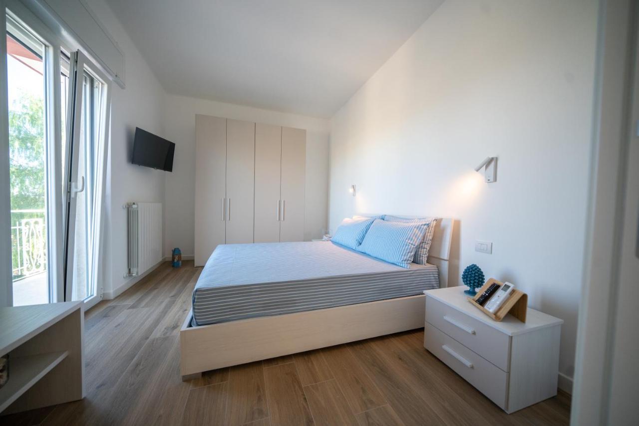 Dimore Capirro Charming Family House Трани Экстерьер фото