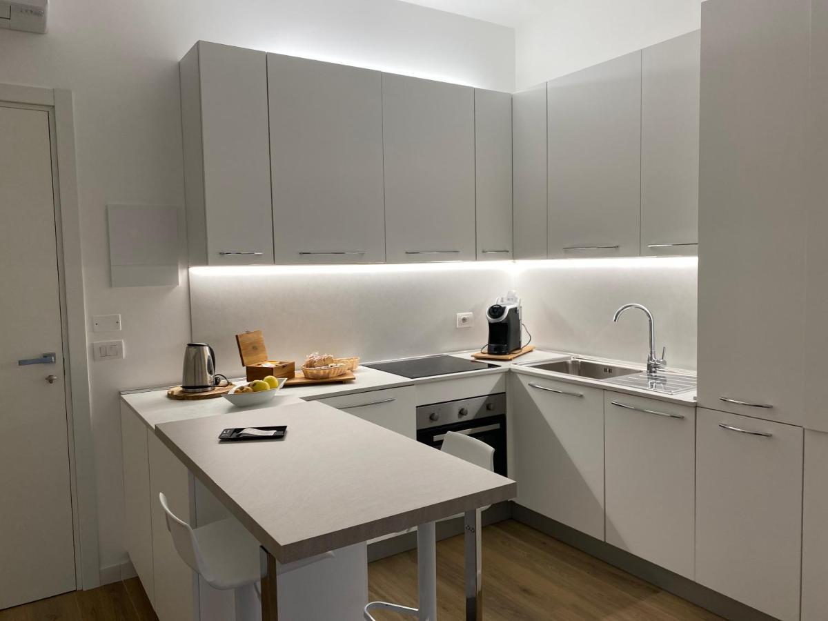 Dimore Capirro Charming Family House Трани Экстерьер фото