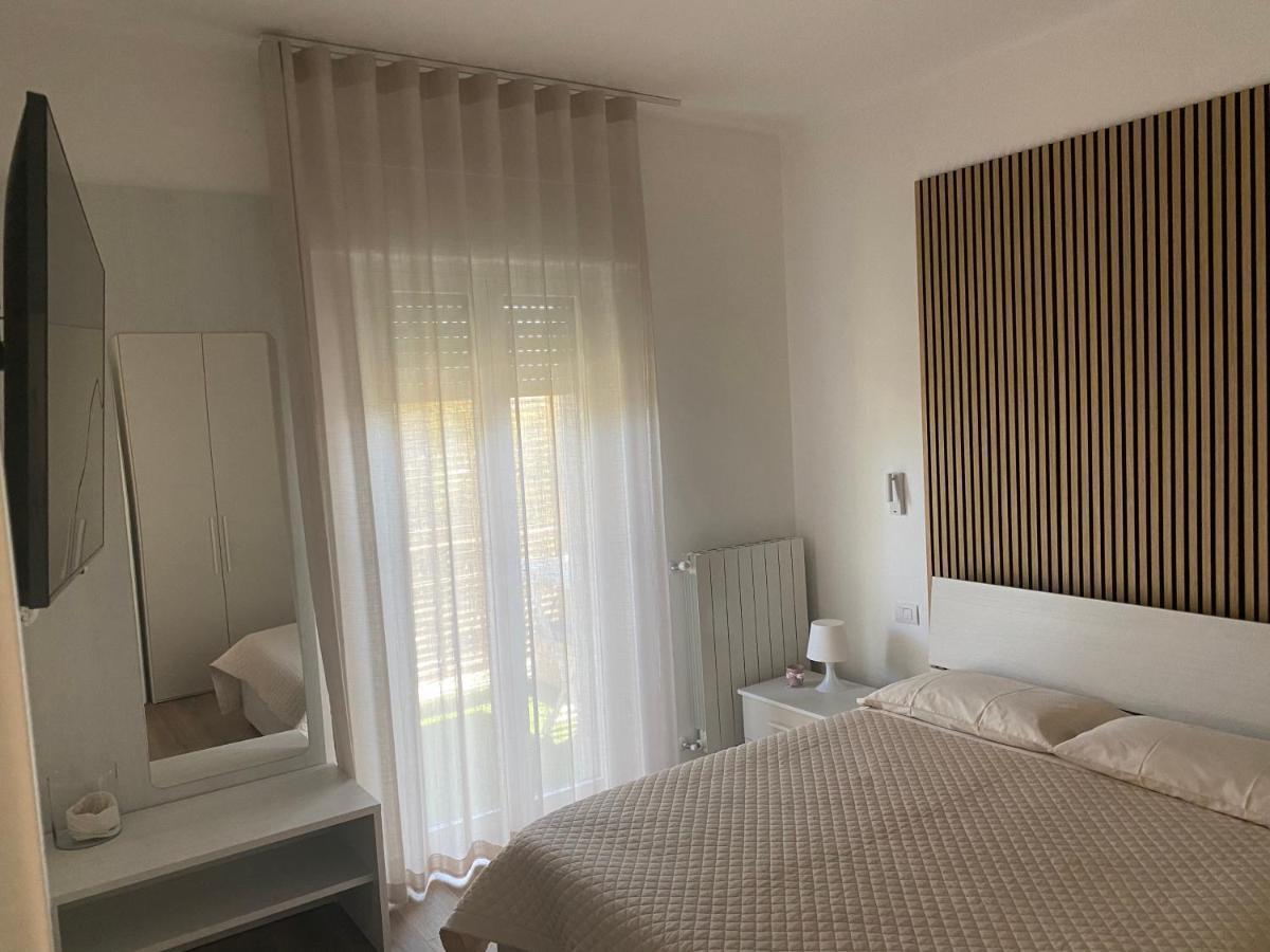 Dimore Capirro Charming Family House Трани Экстерьер фото